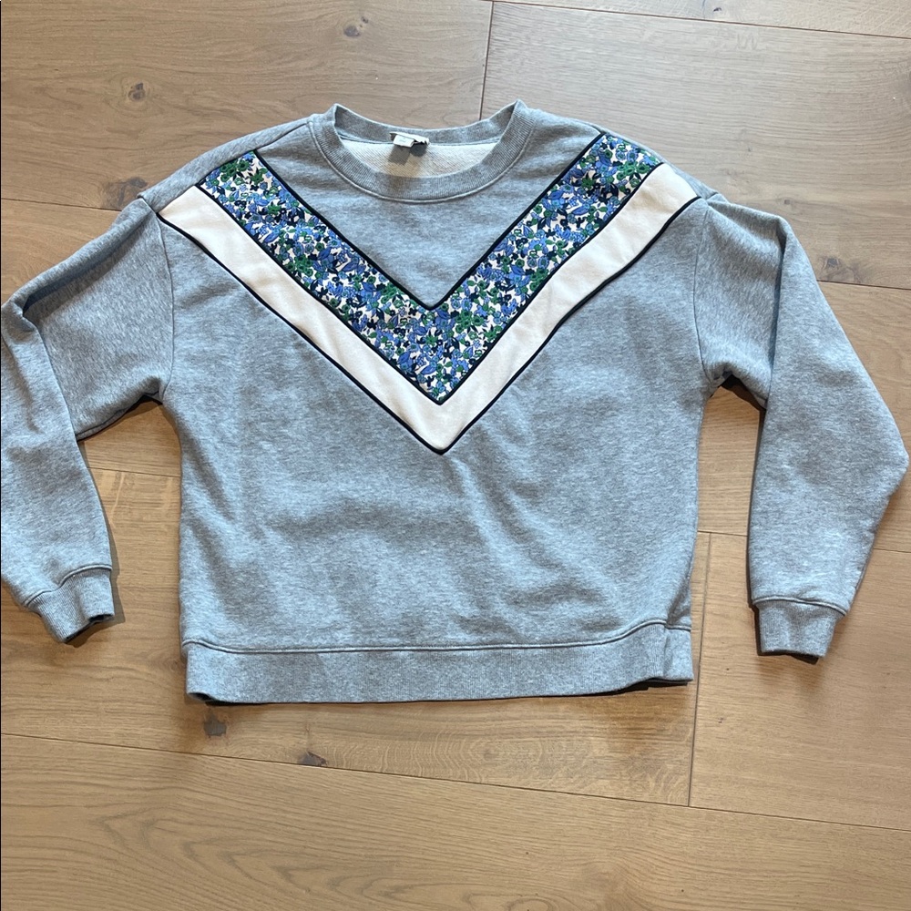 Anthropologie Gray Women's Sweater with Floral Accent